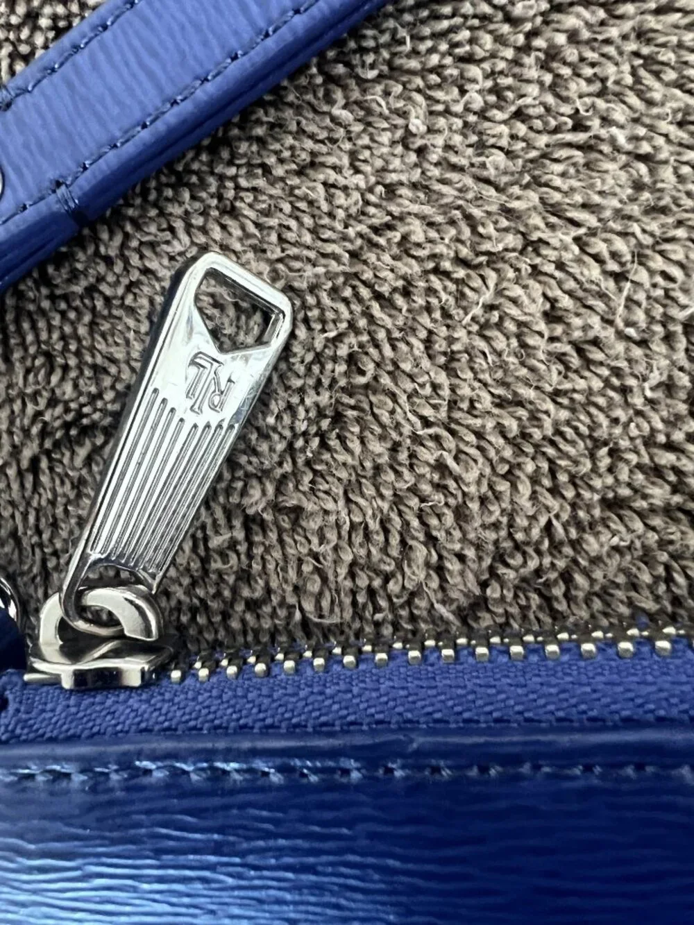 Lauren Ralph‎ Lauren Epi Textured Leather Wristlet Clutch Silver
